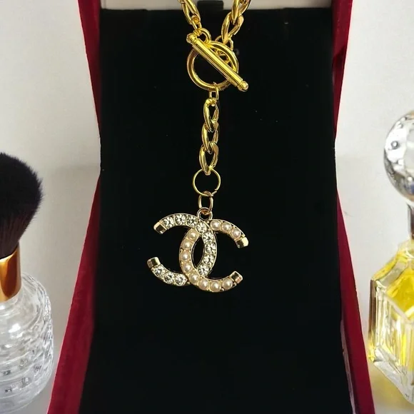 Custom Zipperpull pendant necklace - Picture 1 of 5